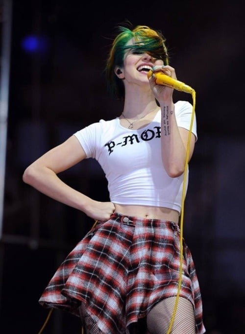 Hayley Williams just begging for it! #103661923