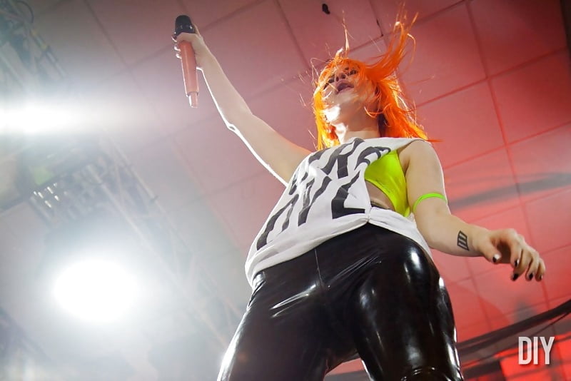 Hayley williams solo implorando per esso!
 #103661962