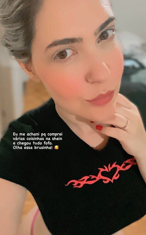 Nahzinhaa nude #108425080