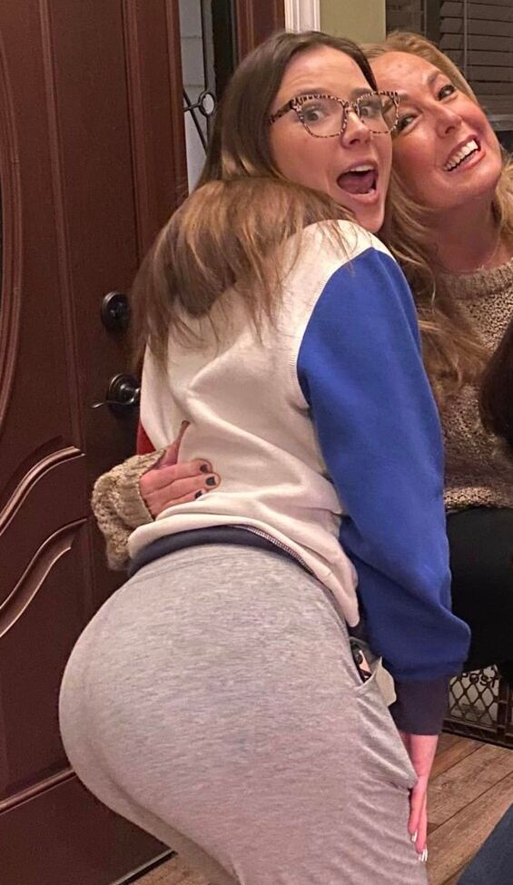 Show Your Girlfriend desnuda #108824362