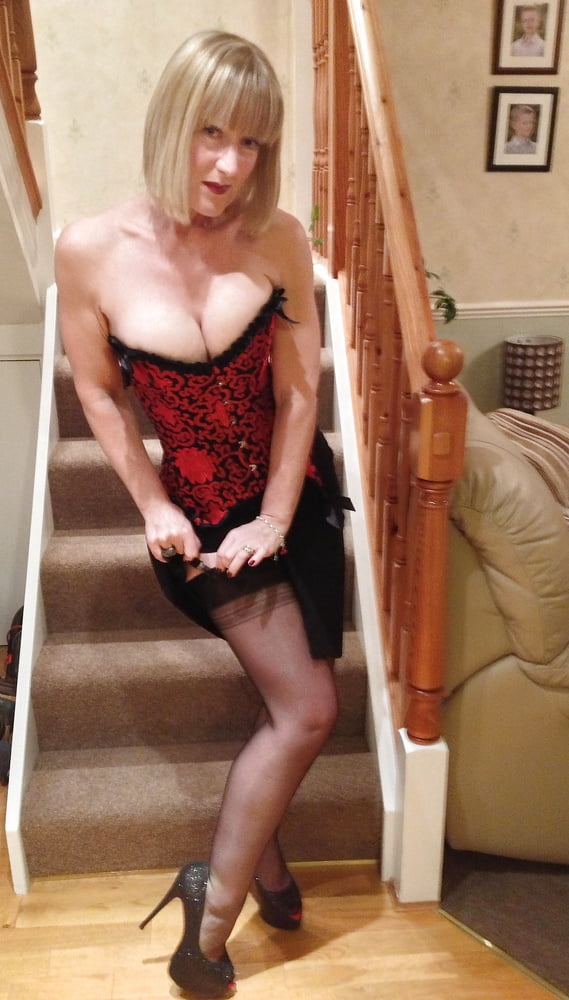 Sarah UK Milf #87694642