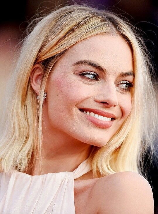 Margot robbie #80989991