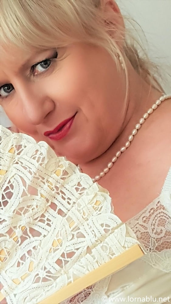 Lencería de seda sexy
 #106703452