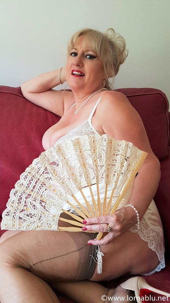 Lencería de seda sexy
 #106703453