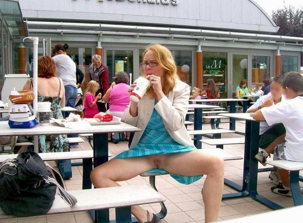 flashing in public #90184413