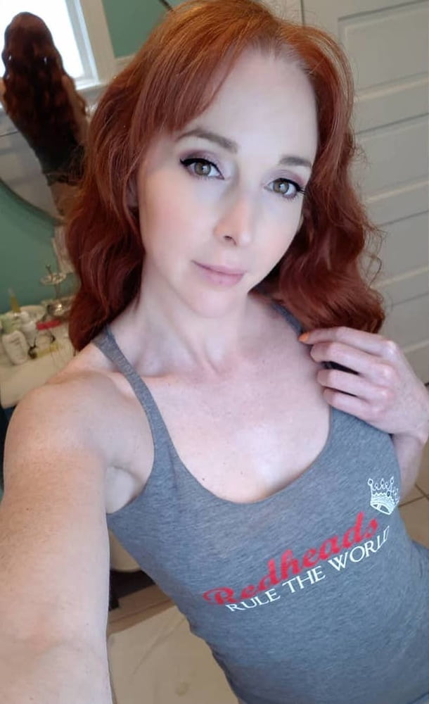 Ginger semi-pro #104639559