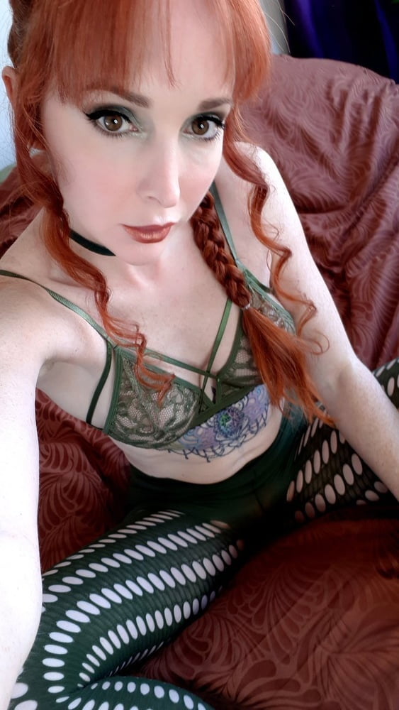 Ginger semi-pro #104639587