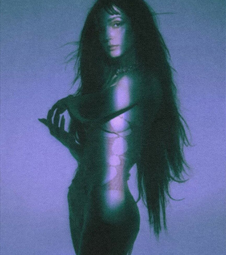 Poppy desnuda #108664590