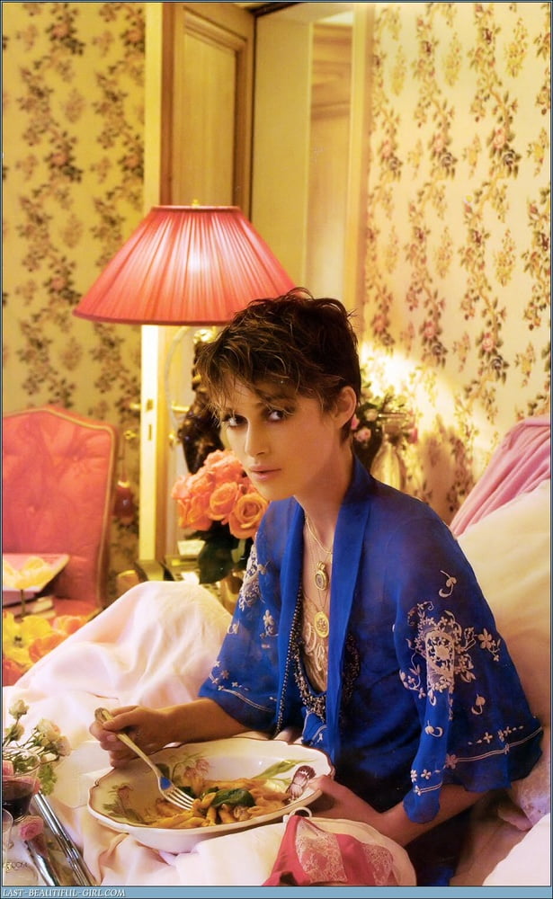 Keira Knightley - Let's go to bed!
 #89308239