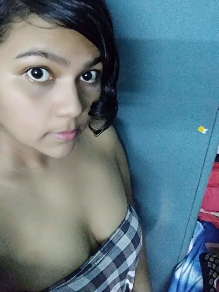 Nouvelle collection de filles nues indiennes chaudes 2020 août
 #87922779