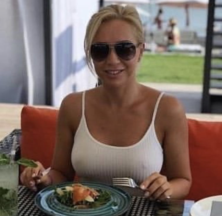 Braless beste Brustwarzen
 #102412197