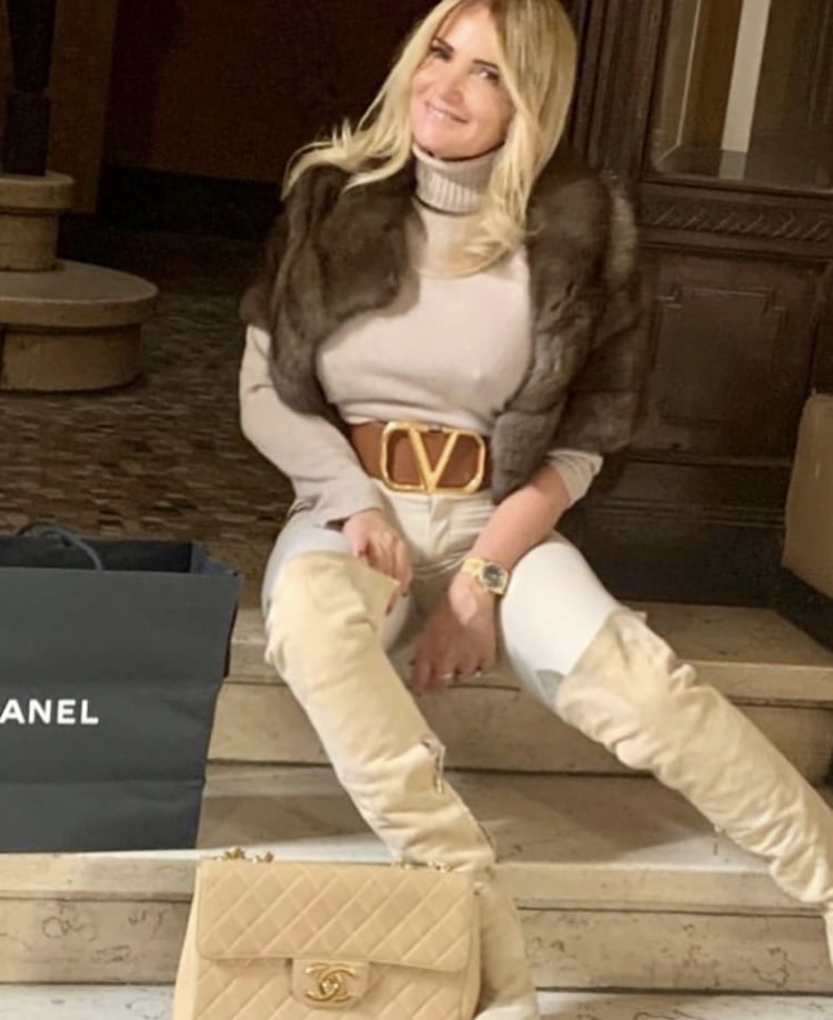 Braless beste Brustwarzen
 #102412219