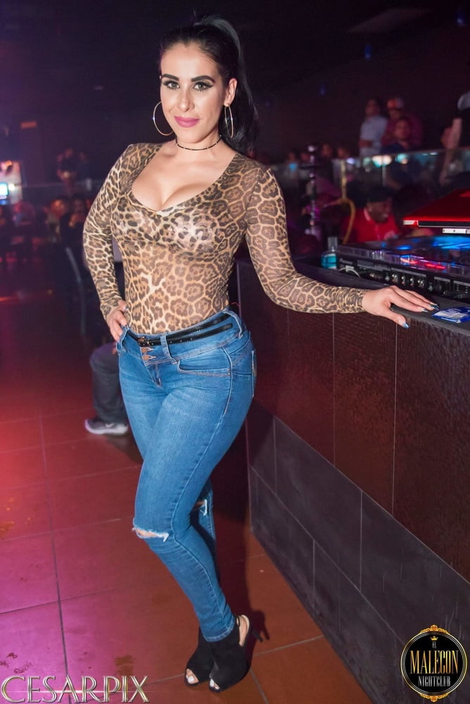 Club cleavage latinas #103107196