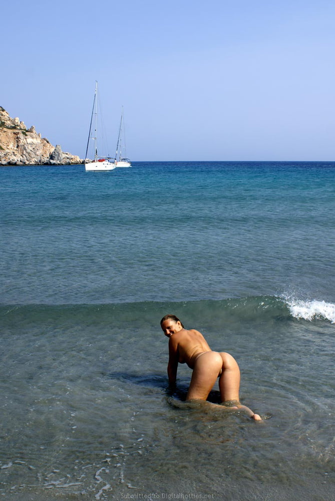 ヴァカンスでの魅惑的なセックス
 #96203360