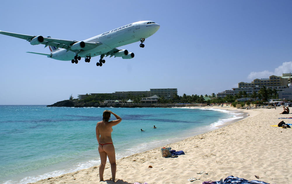 Allumeuse avide de sexe en vacances #96203469