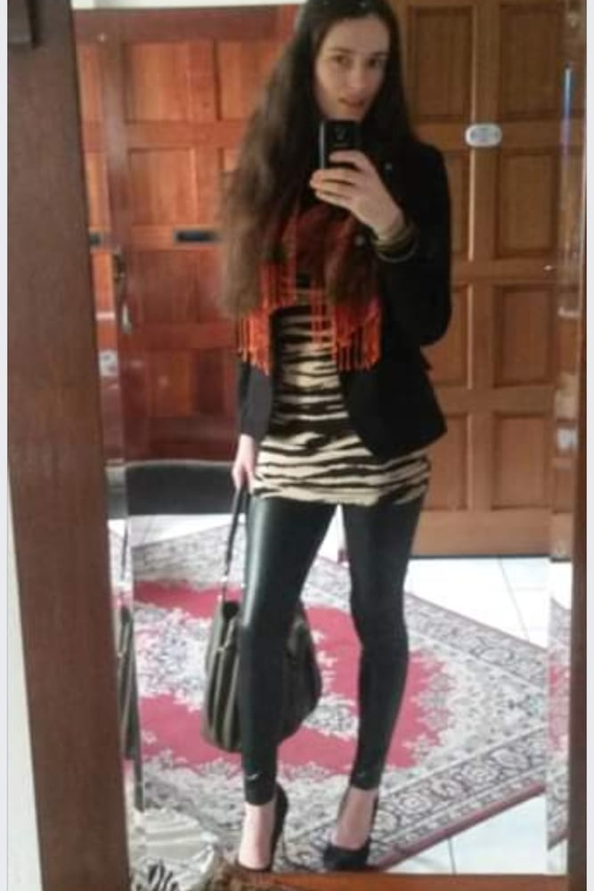 ブルネットのガールフレンドのホットな写真
 #91413075