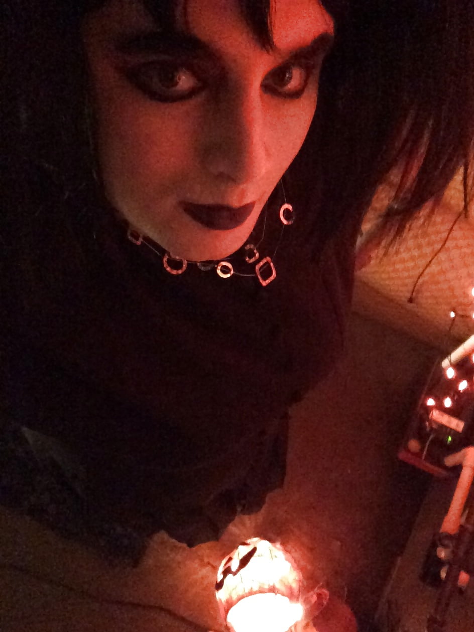 Devilish (goth tranny) #107175878