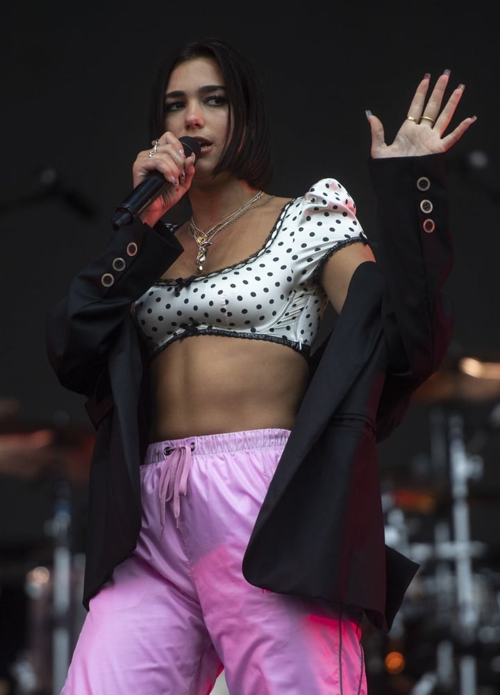 Dua lipa
 #92896216