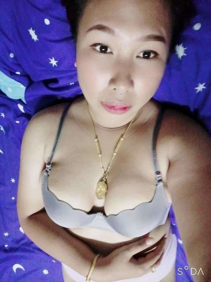 Janda tetek besar.2 #81403167