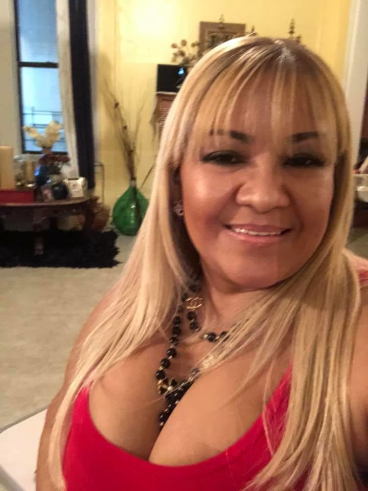 Grosse mamie dominicaine sexy et épaisse
 #95061403