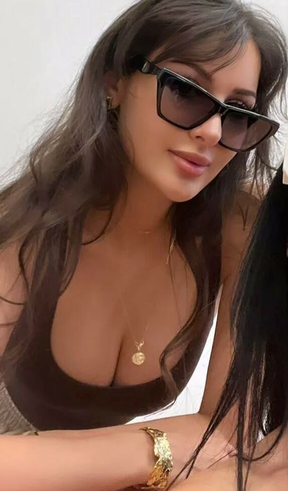 Sssniperwolf desnuda #107850578