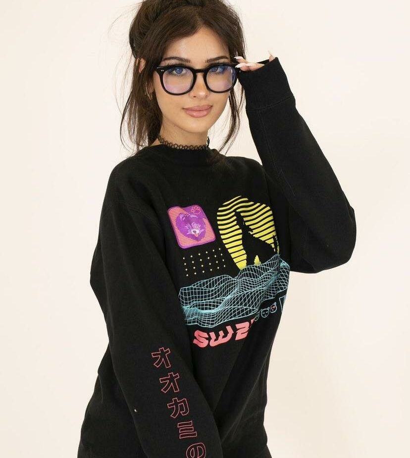 Sssniperwolf desnuda #107850579