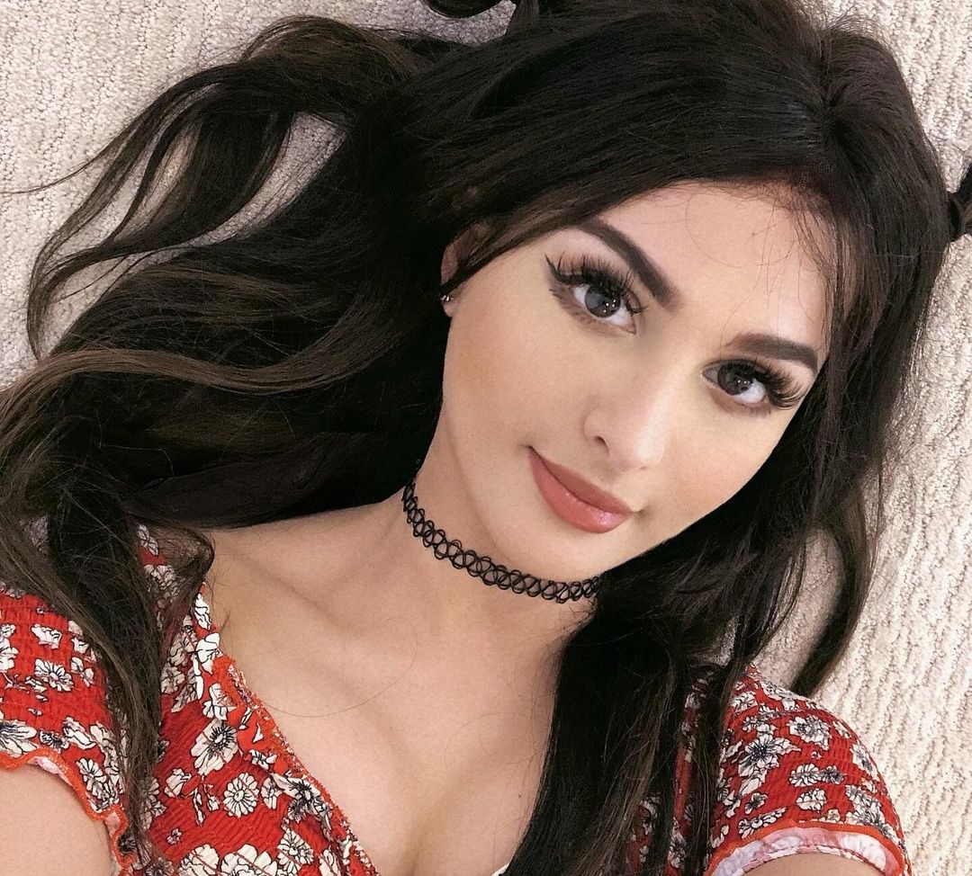 Sssniperwolf desnuda #107850653