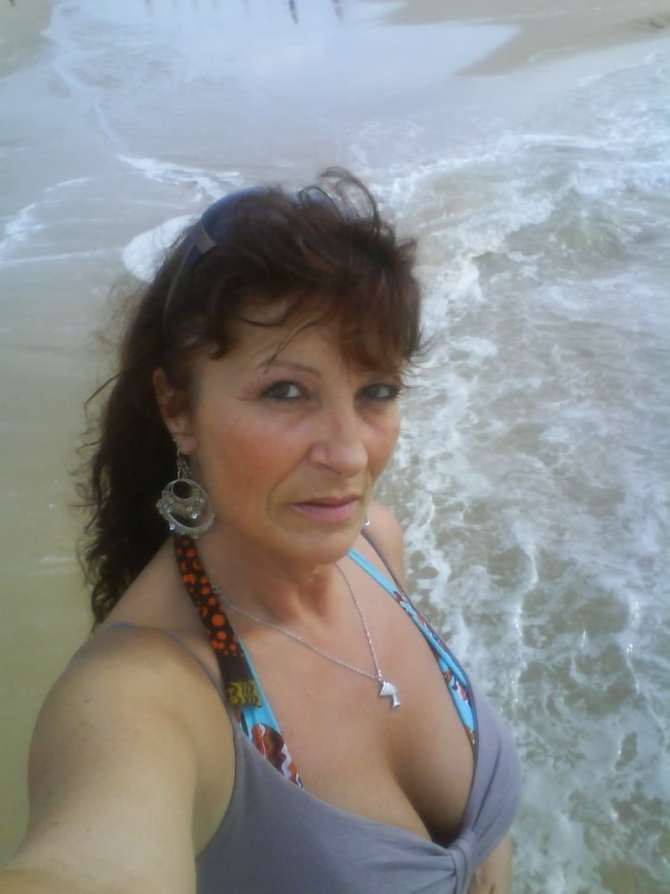 en maillot de bains #106367385