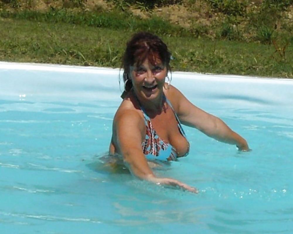 en maillot de bains #106367394