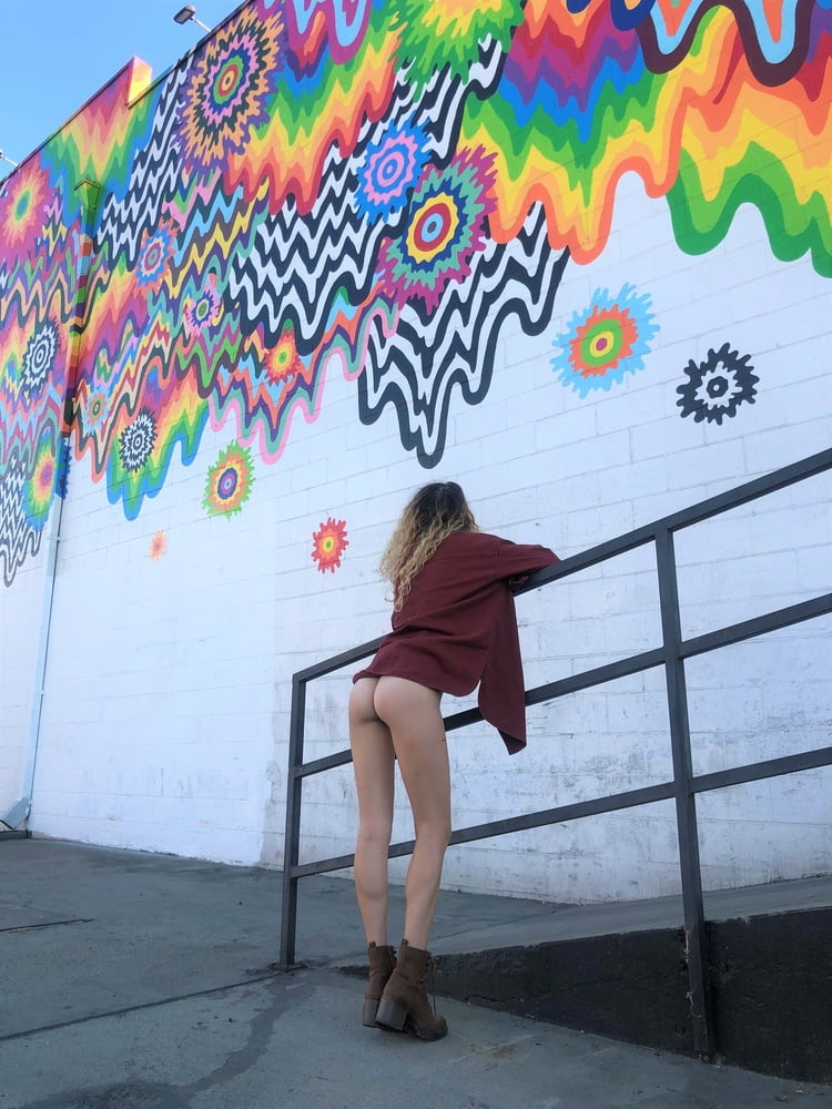 小さなお尻の好きな人.....
 #97421730