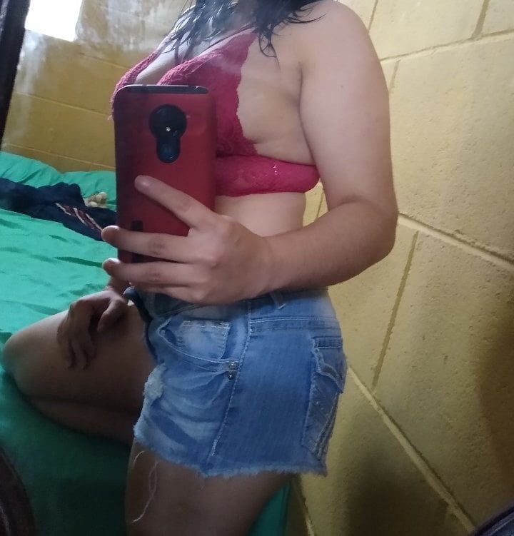 De rojo y tetotas #87714321