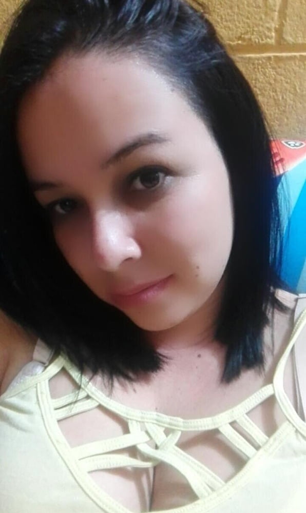 De rojo y tetotas #87714336