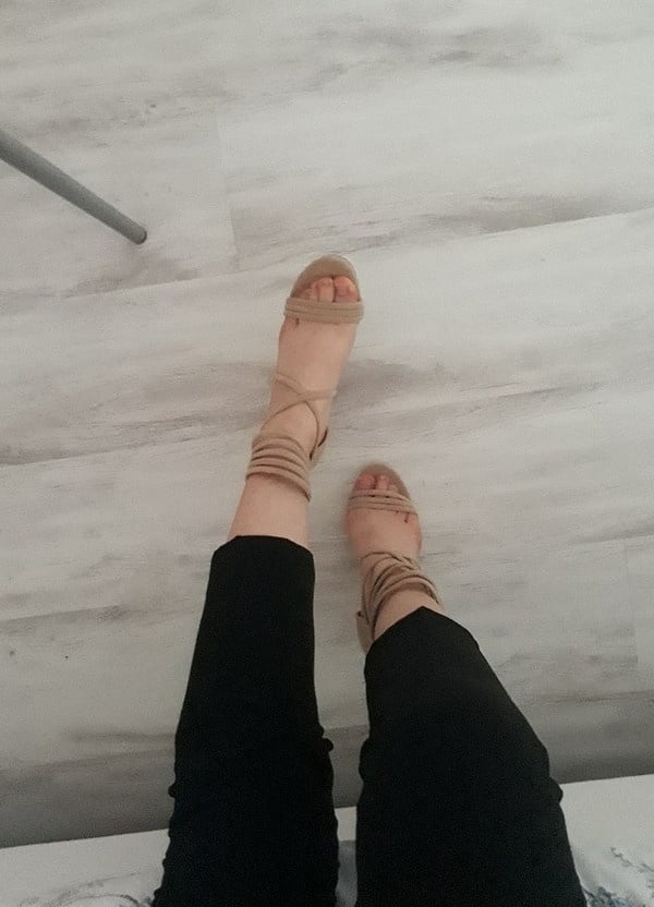 Turkish feet fetish (Turk hatunlardan ayak fetisi) #98819992
