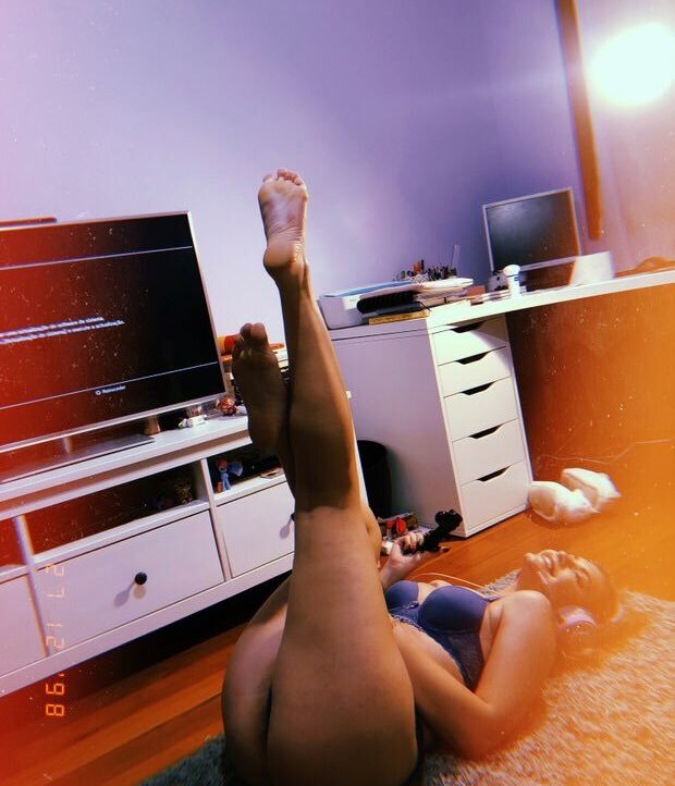 AnnieQueen desnuda #108240406