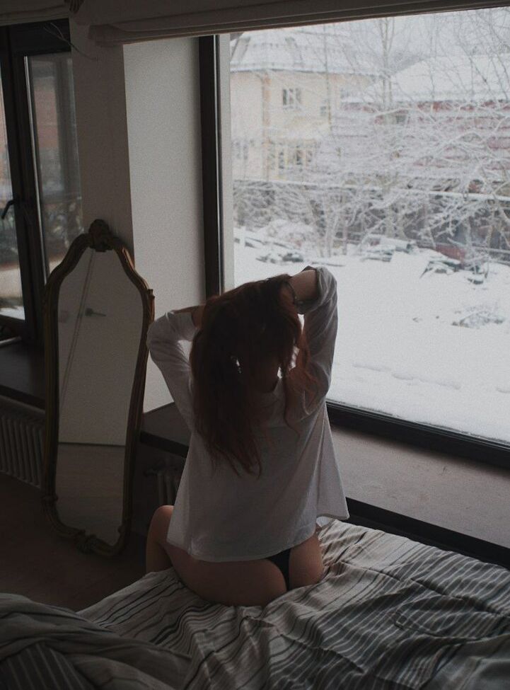 Renata Ri desnuda #108006988