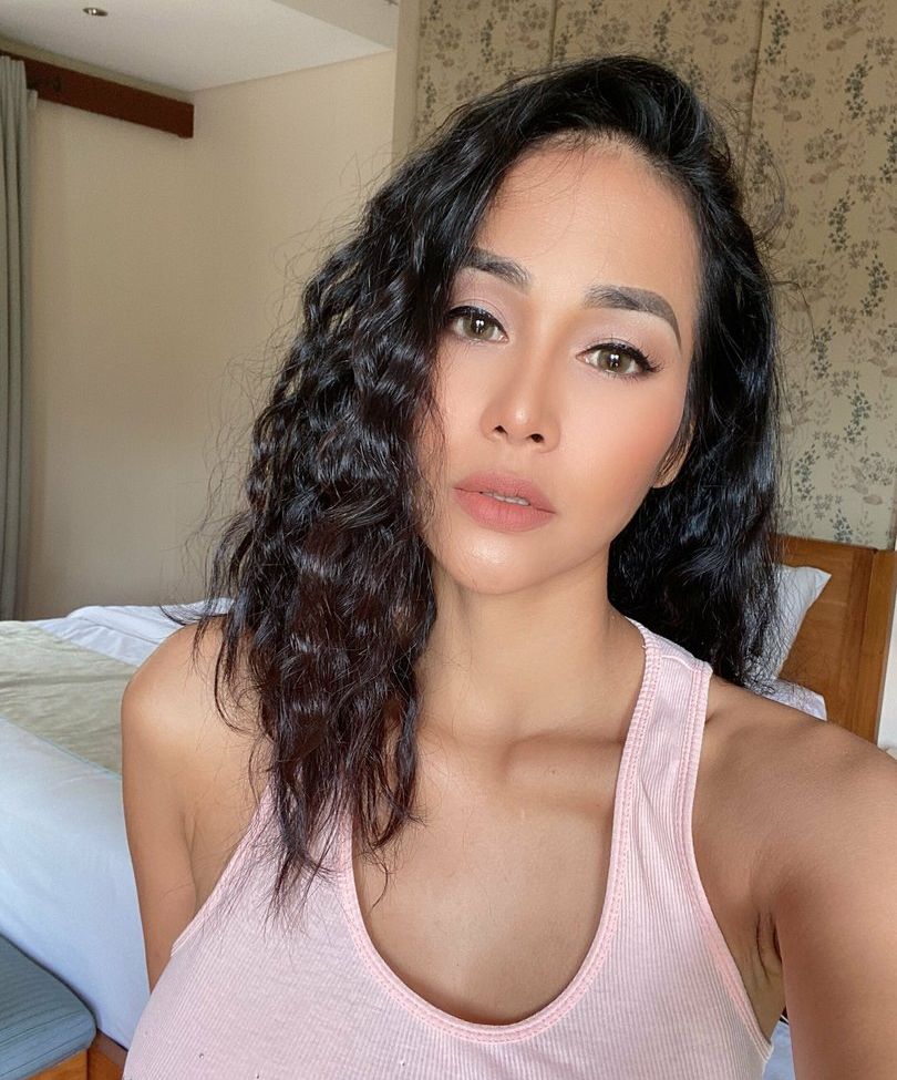 Imsummer desnuda #108352262