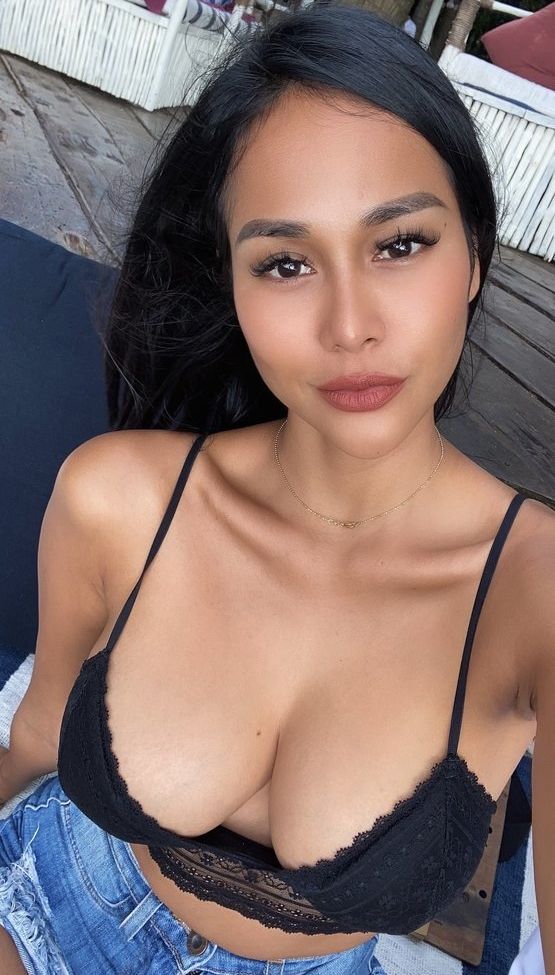 Imsummer desnuda #108352320