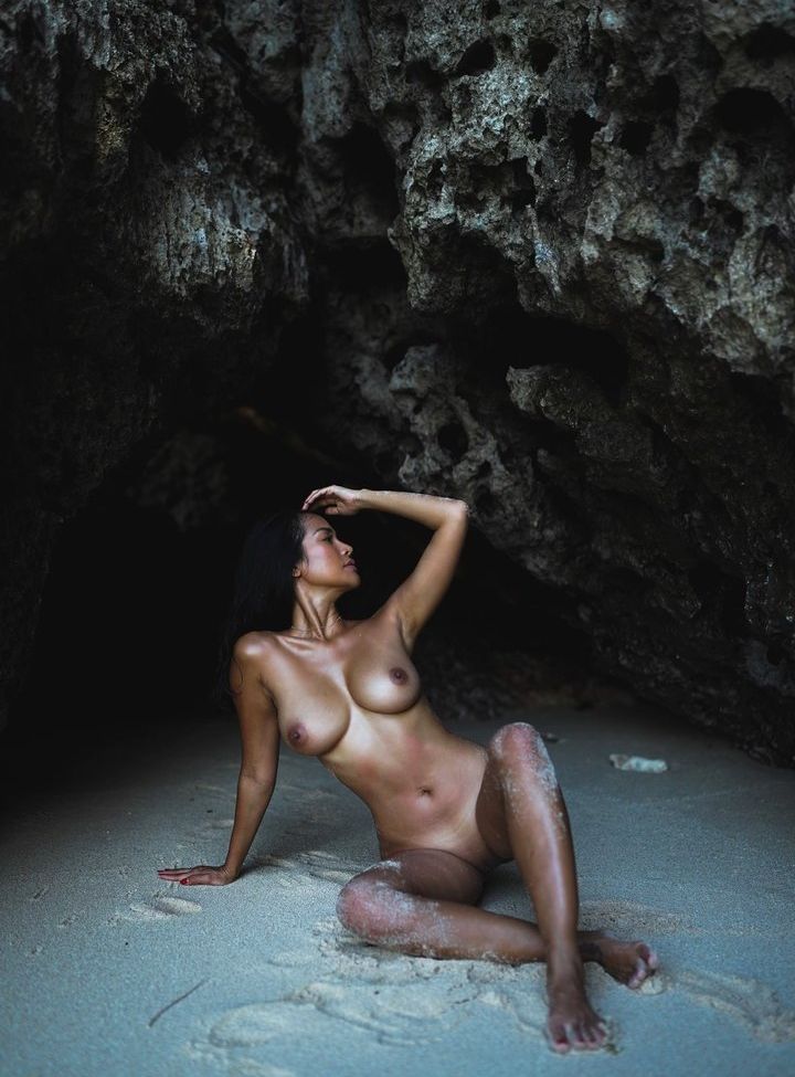 Imsummer desnuda #108352328