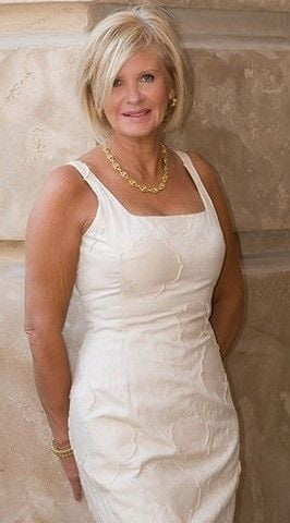 Sexy gekleidet reift
 #95330959