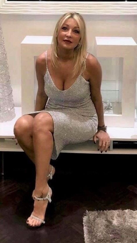 Sexy gekleidet reift
 #95330971