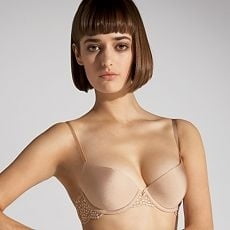 Immagini del reggiseno ad alta definizione
 #94870146