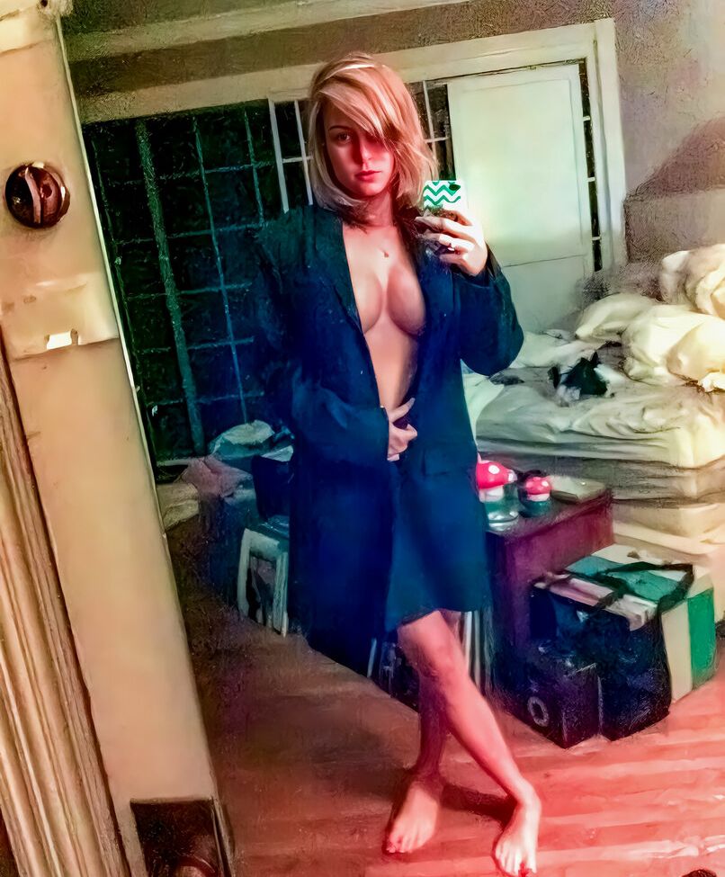 Brie Larson nude #107859001