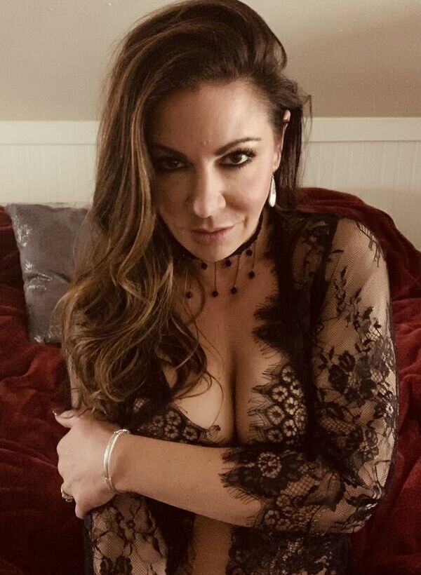 Chivettes desnuda #108363006