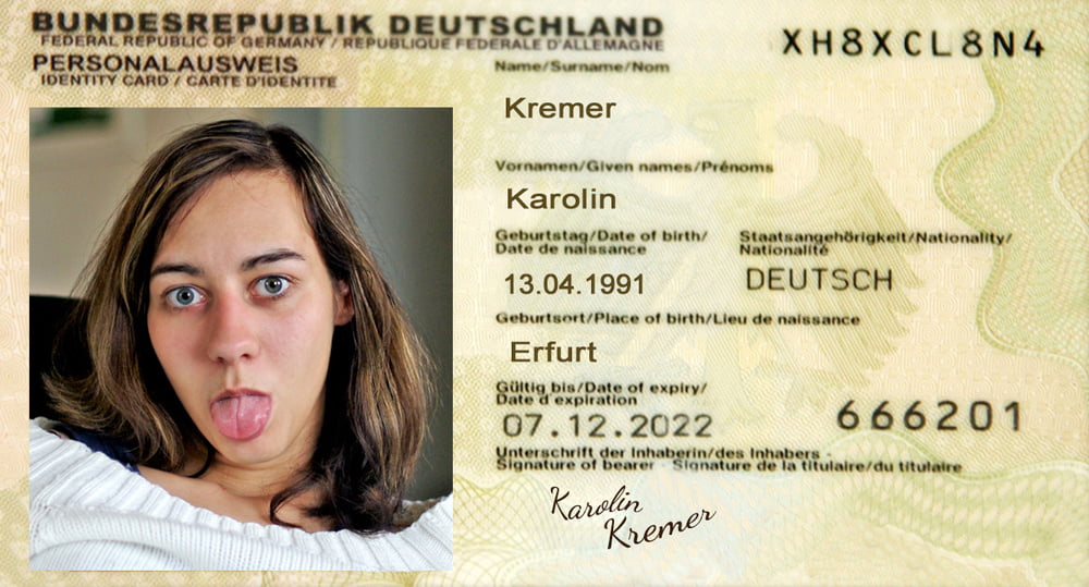 Karoline Kraemer zeigt sih der Welt #81245380