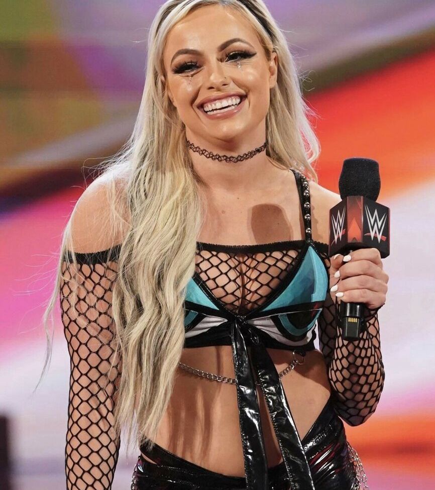 Liv Morgan nackt #108861597