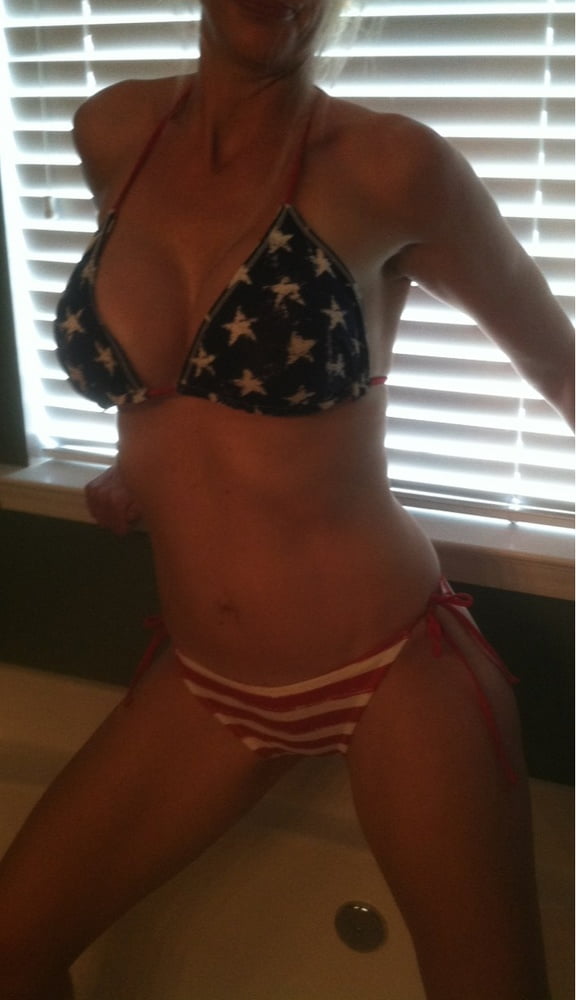 Anonyme blonde unterwürfige 36dd gefälschte Titten Körper schreiben Schlampe
 #97701744