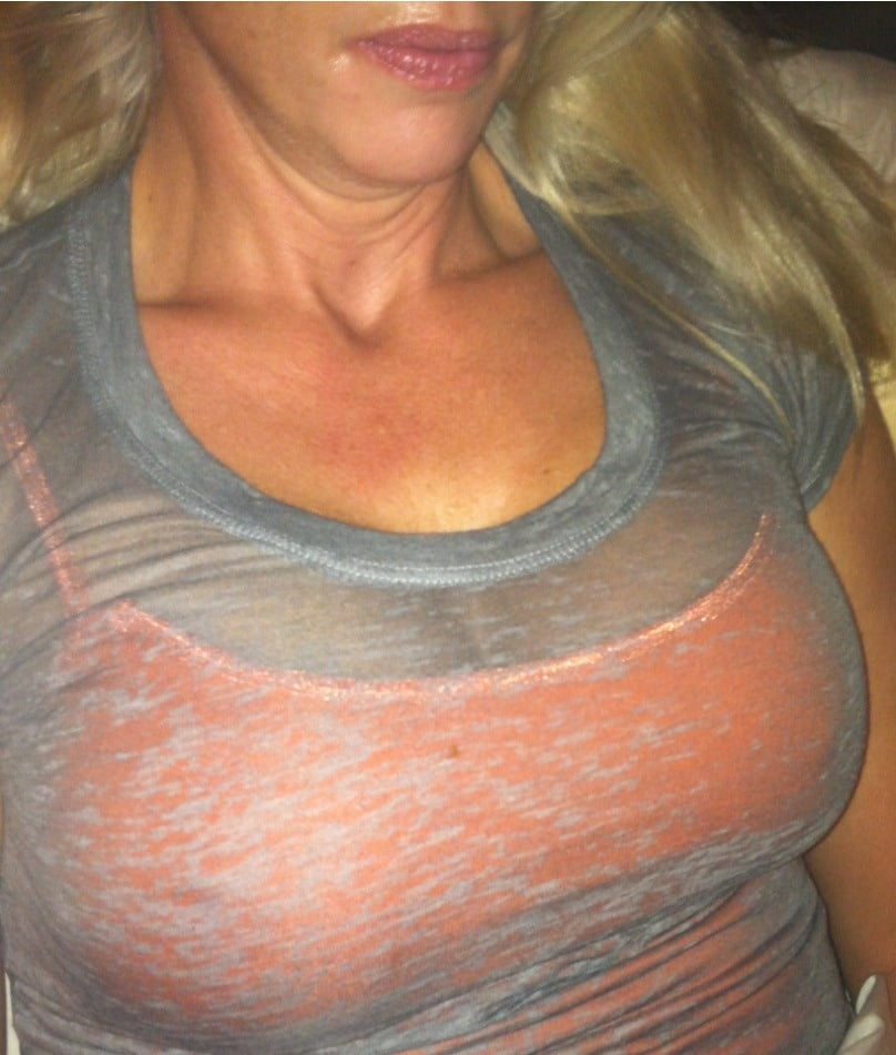 Anonyme blonde unterwürfige 36dd gefälschte Titten Körper schreiben Schlampe
 #97701844