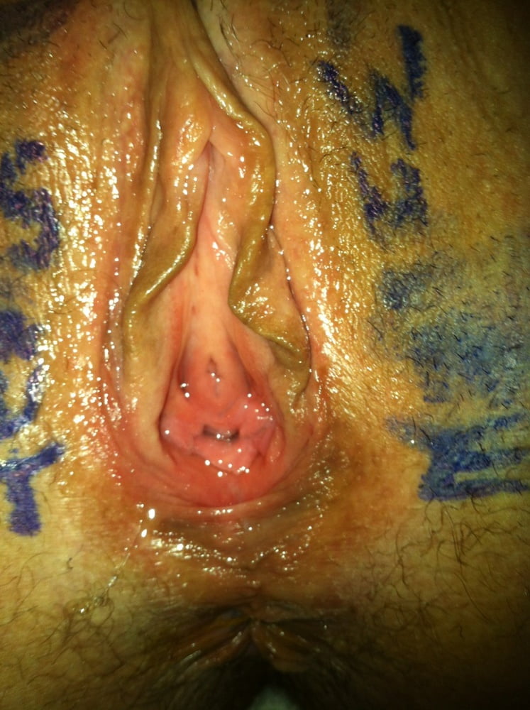 Anonyme blonde unterwürfige 36dd gefälschte Titten Körper schreiben Schlampe
 #97701904