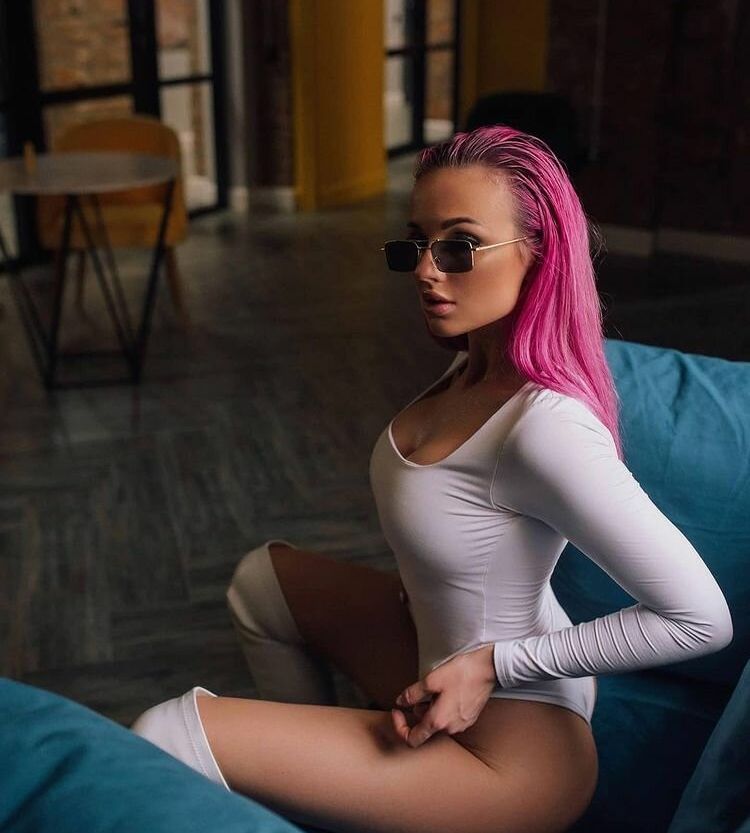 Chikagokate desnuda #109325976