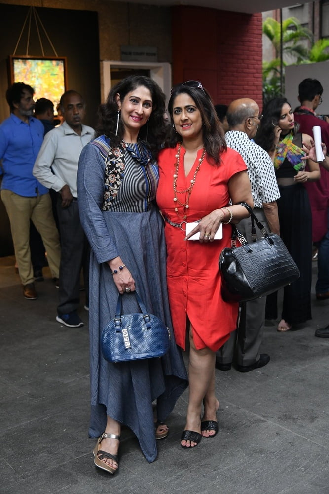 すべての私...
 #99384071